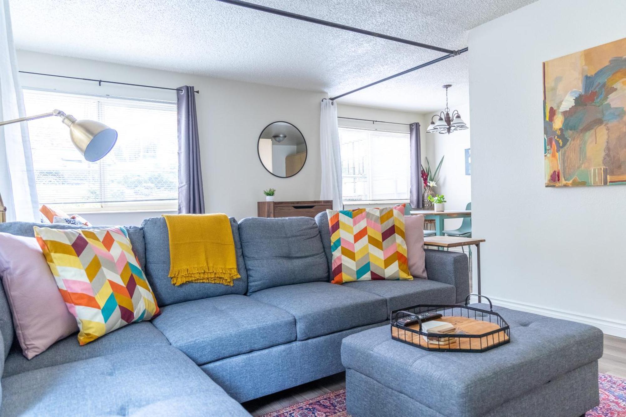 King Bed + Studio! Free Parking, Patio, Wfh Space! Seattle Exteriér fotografie